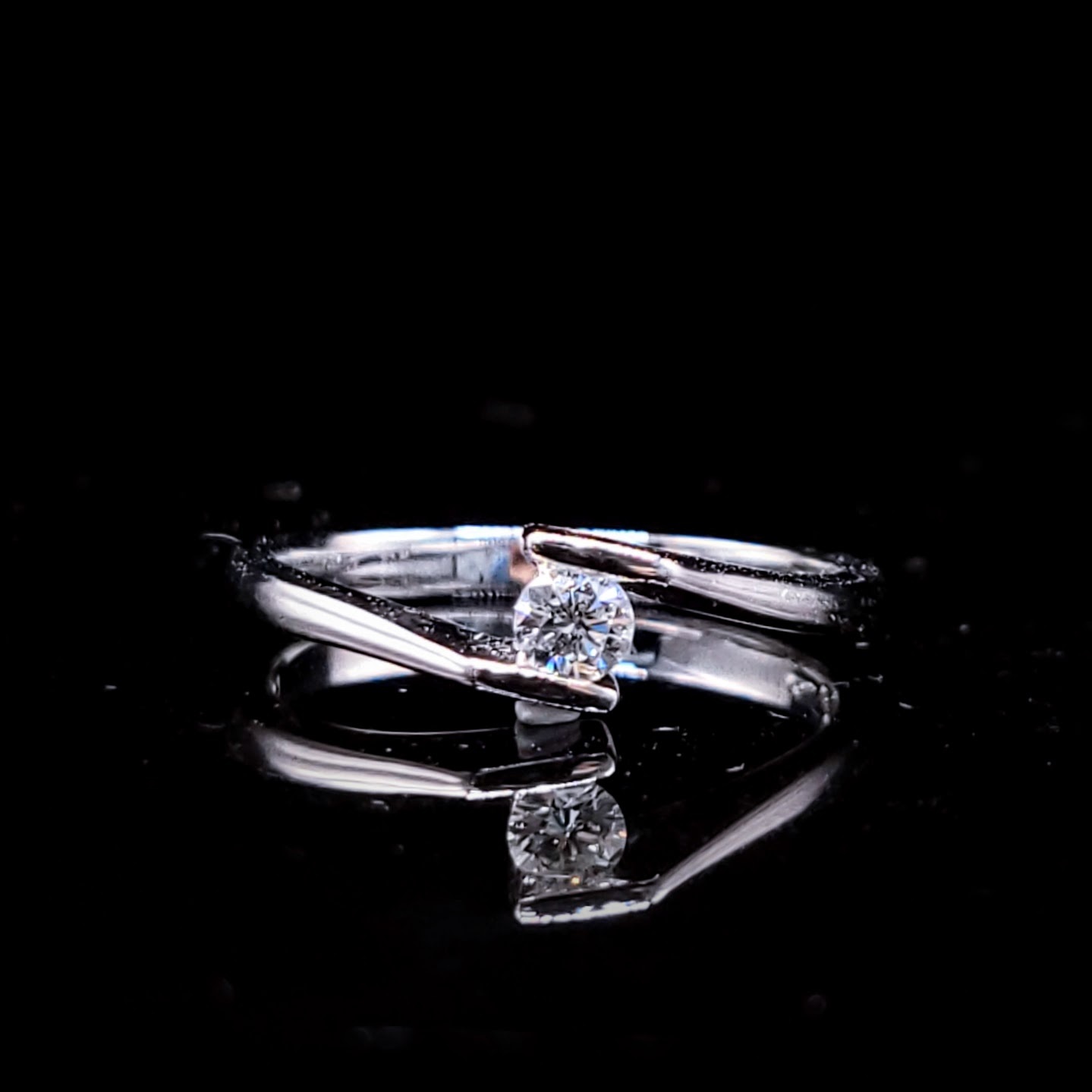 18K White Gold 0.11ct Diamond Ring