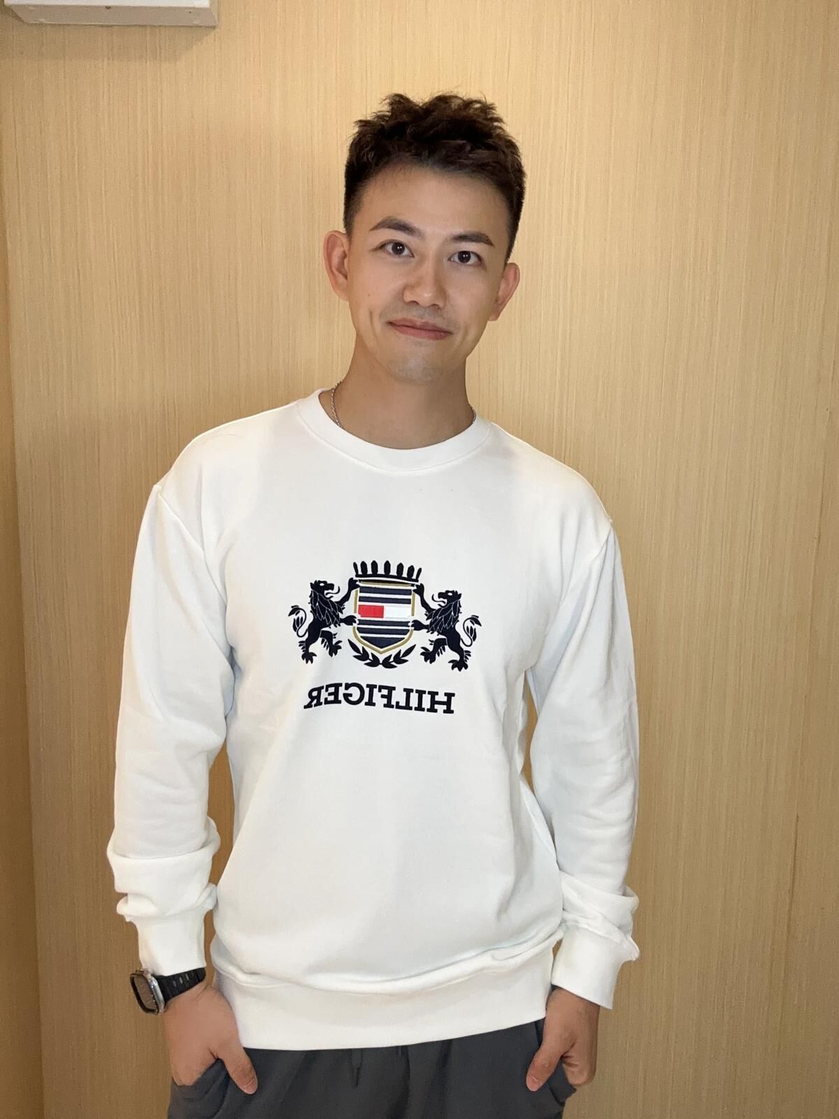 Tommy 獅子徽章 衛衣 男款