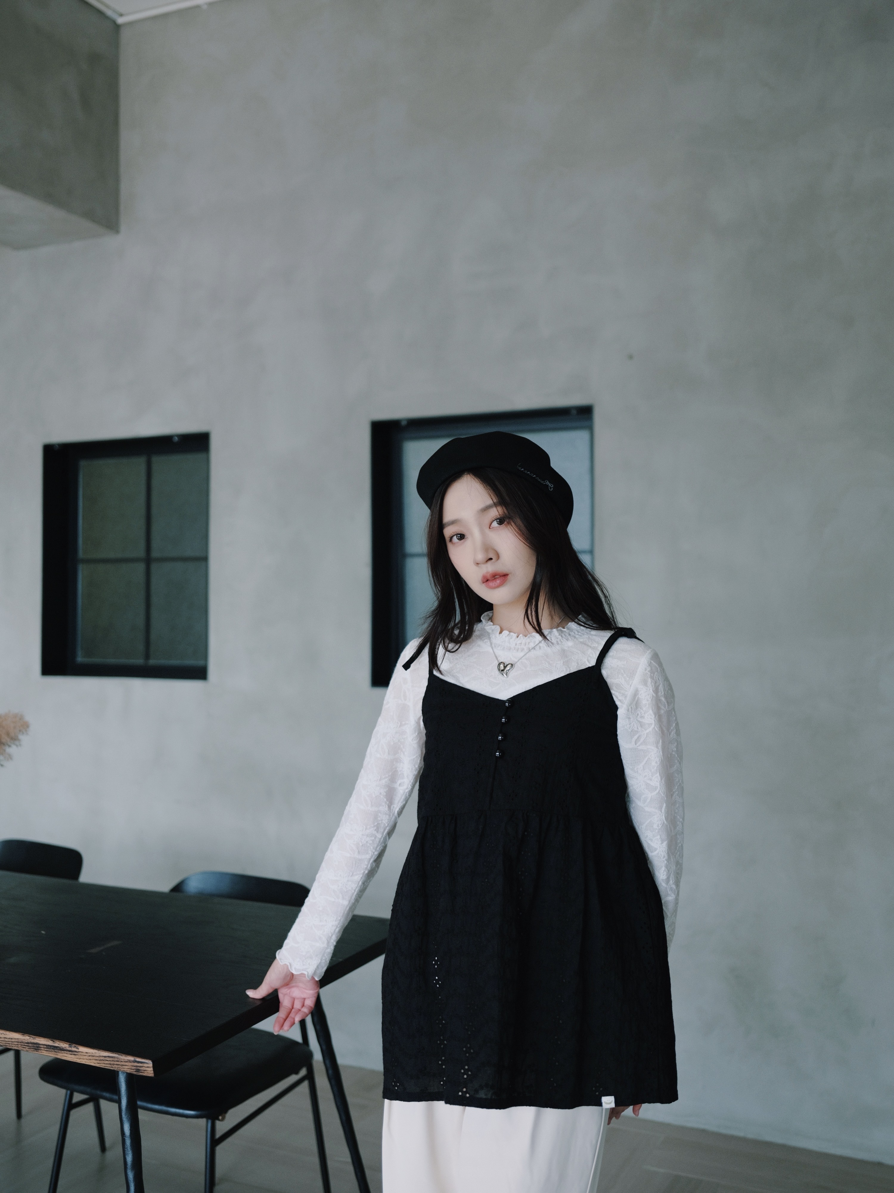 兩色 / 提花珍珠鈕扣背心 / Jacquard Pearl-Button Cami Top