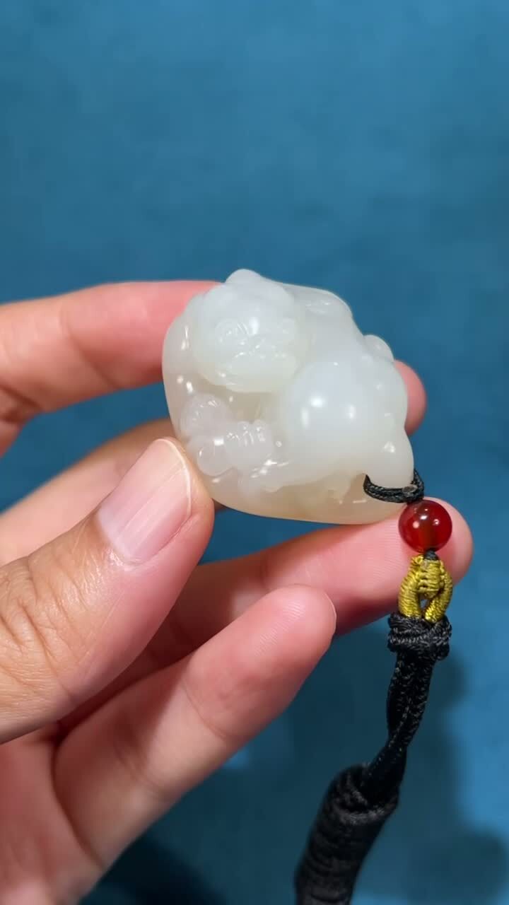 和田玉籽料貔貅納福,天然和田玉軟玉