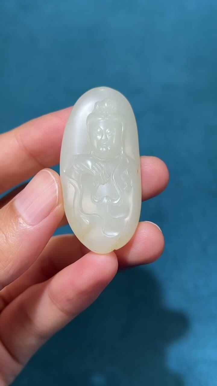 1024226 和田玉籽料慈航普渡