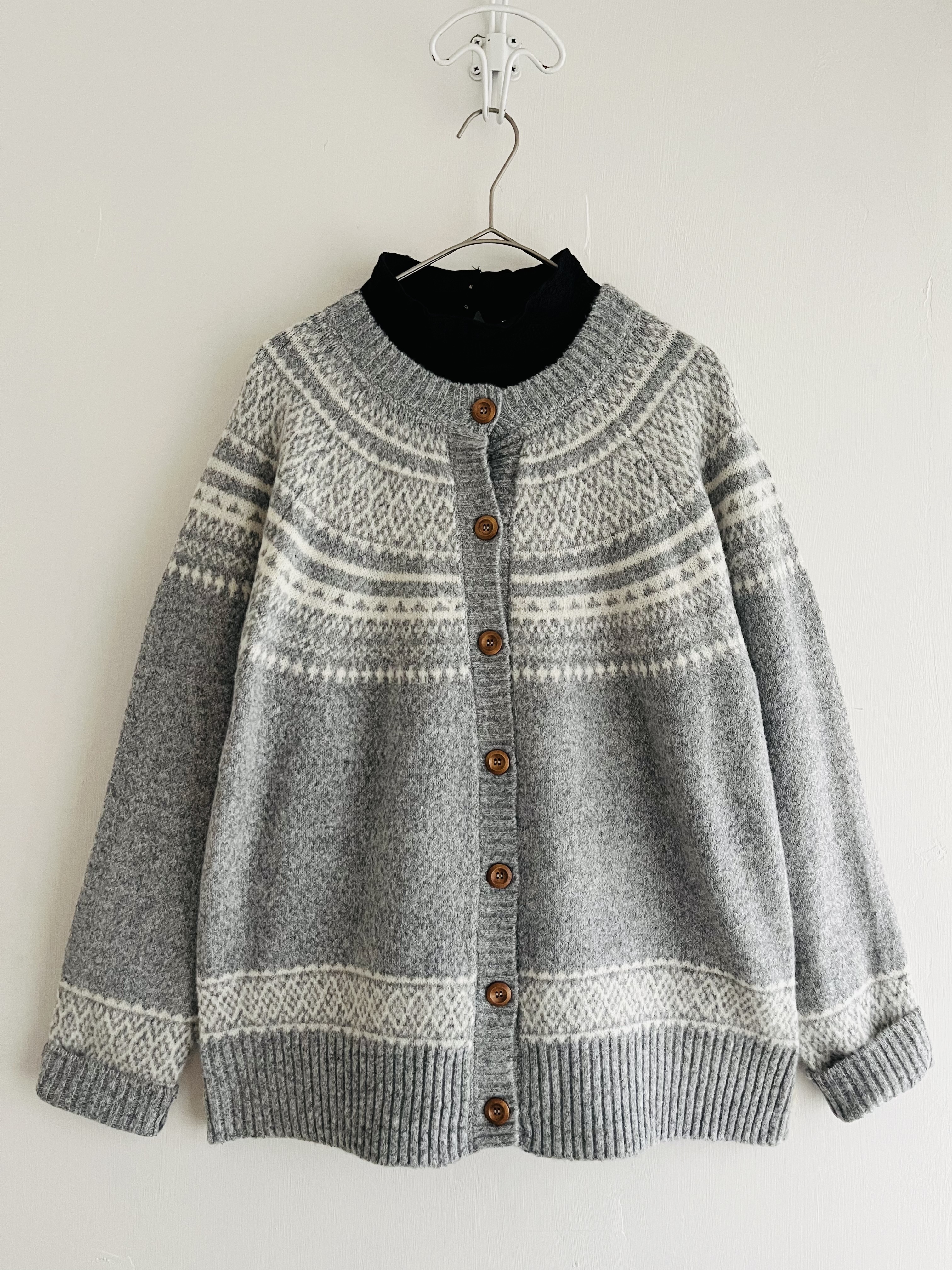 m.m.o.灰色民族花針織外套