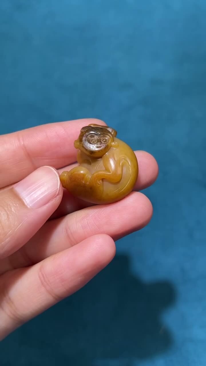 和田玉籽料靈猴獻壽,天然和田玉軟玉