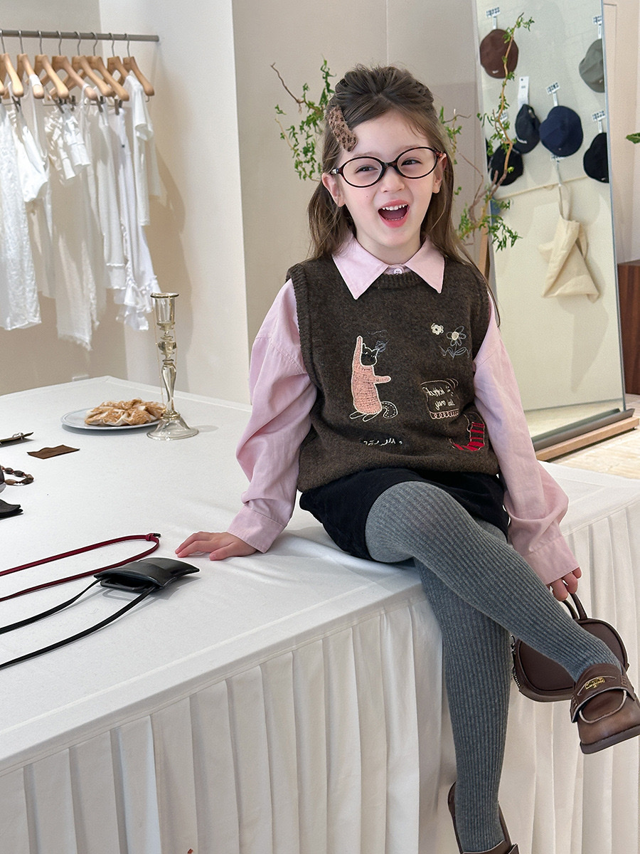 軟軟刺繡貓咪背心