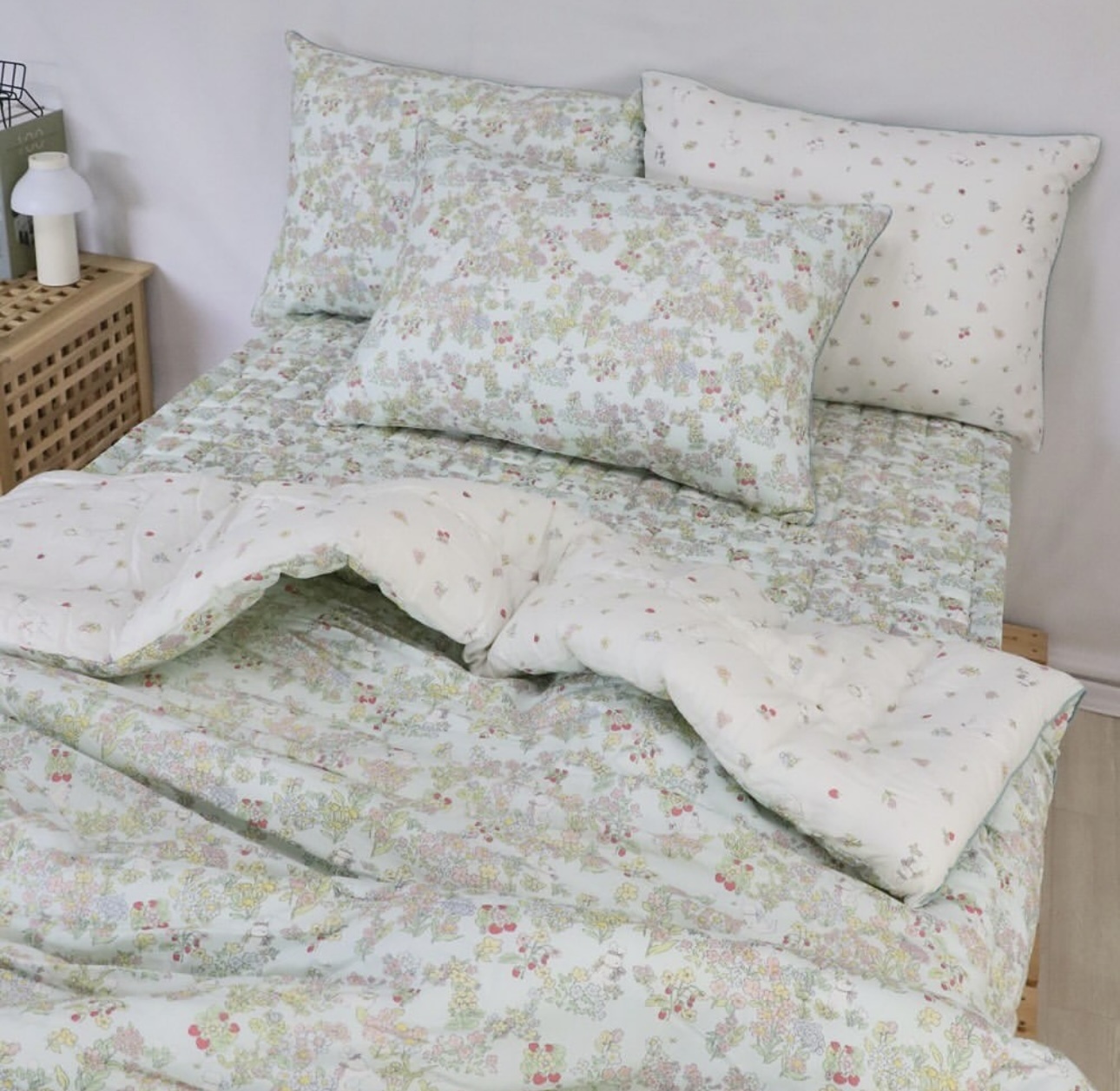 韓國 - 彩色碎花貓貓四季棉被