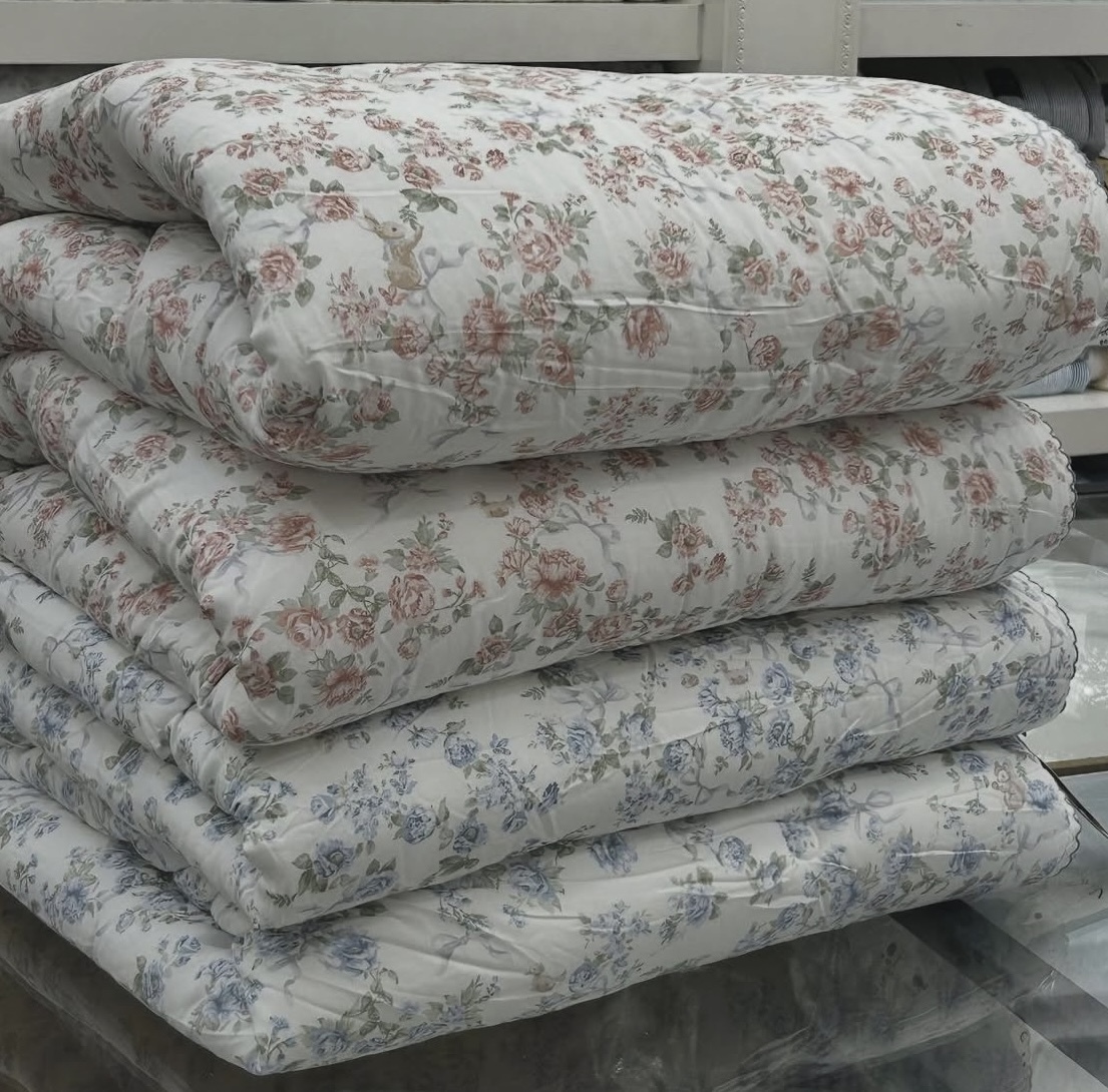 韓國 - 玫瑰花兔仔四季棉被