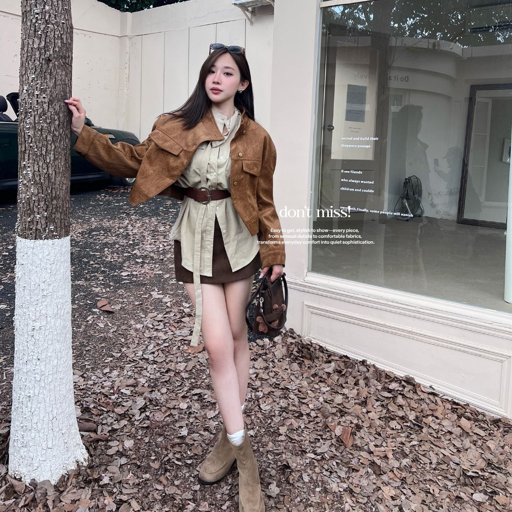 【文藝感絲絨外套】DOMISS秋冬短版外套 立體麂皮質感 × 海島絲絨外套(現貨)