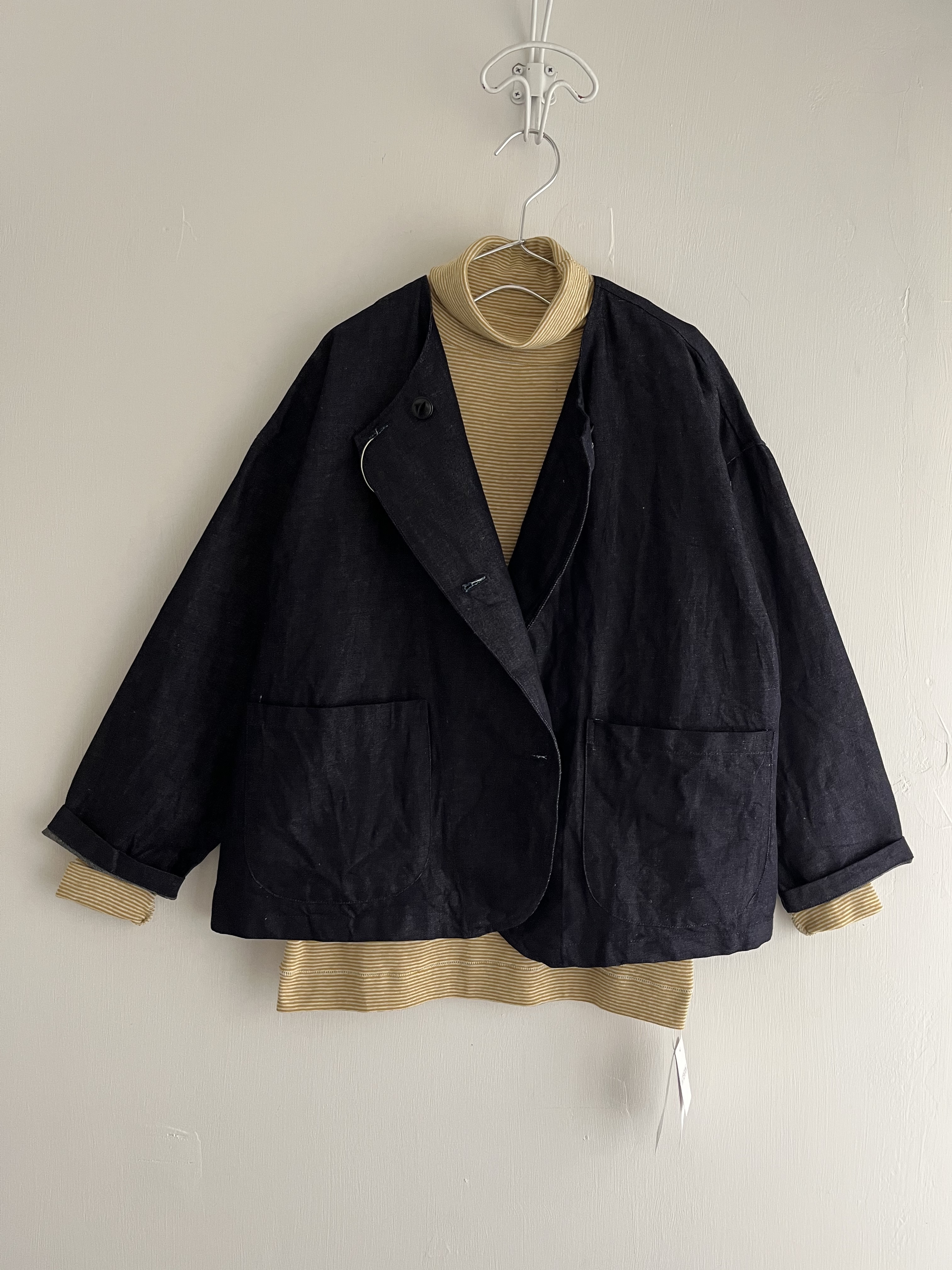 日本製yuir黑色薄料牛仔褸