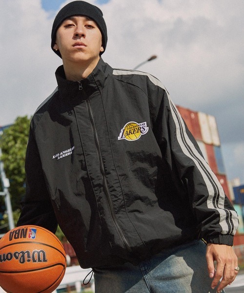 日本🇯🇵連線 Mono-Mart x NBA 刺繡隊徽風衣外套 運動風 防潑水 寬鬆 7款(任買兩件711免運)/預購