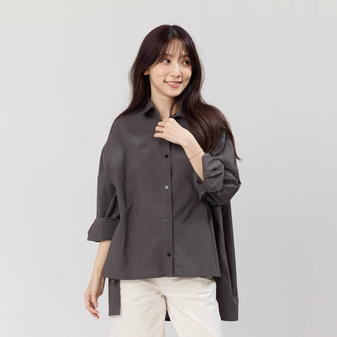 Manda寬版開襟純棉上衣長襯衫/墨灰