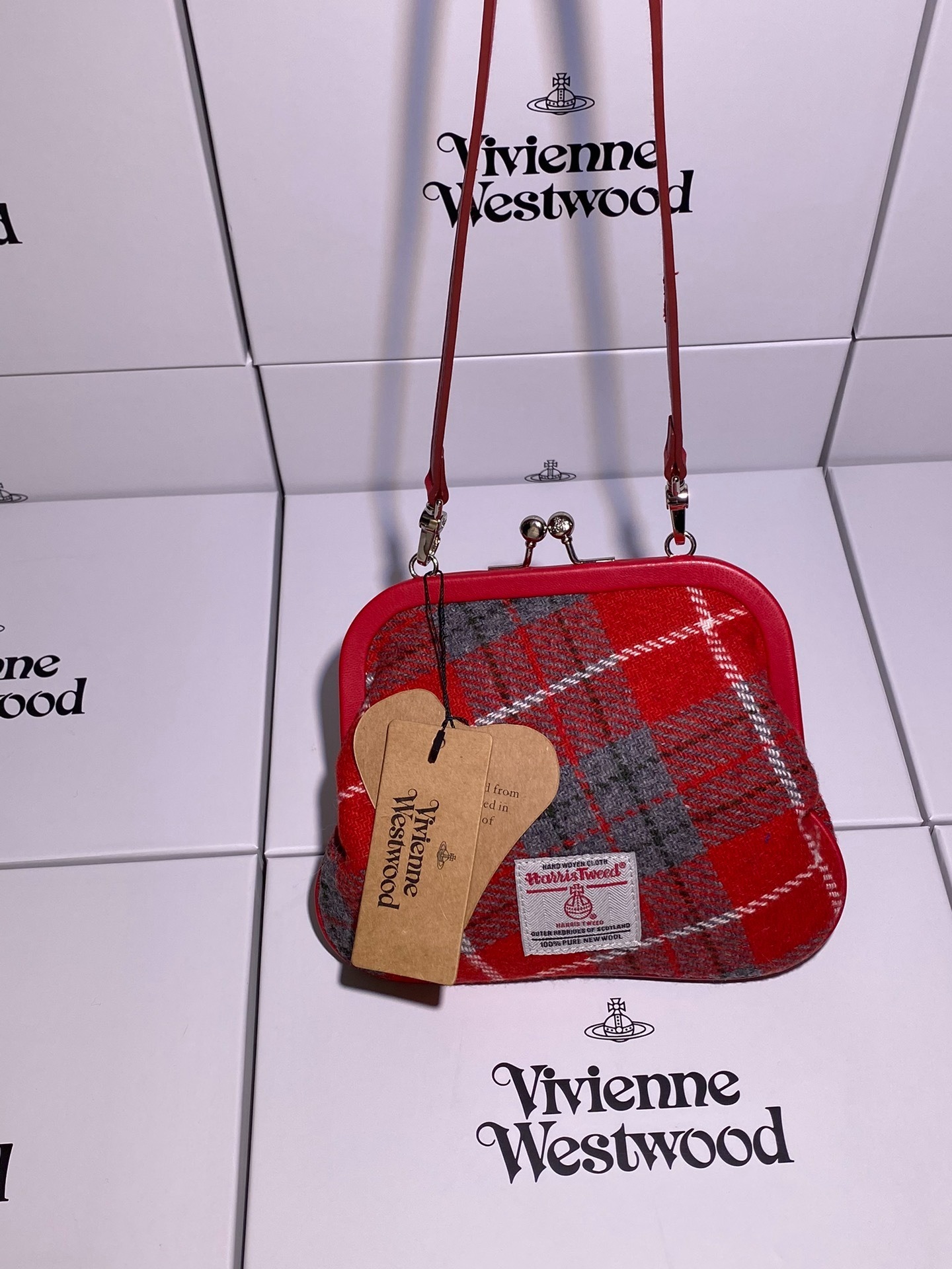 Vivienne Westwood 經典紅格仔小手袋