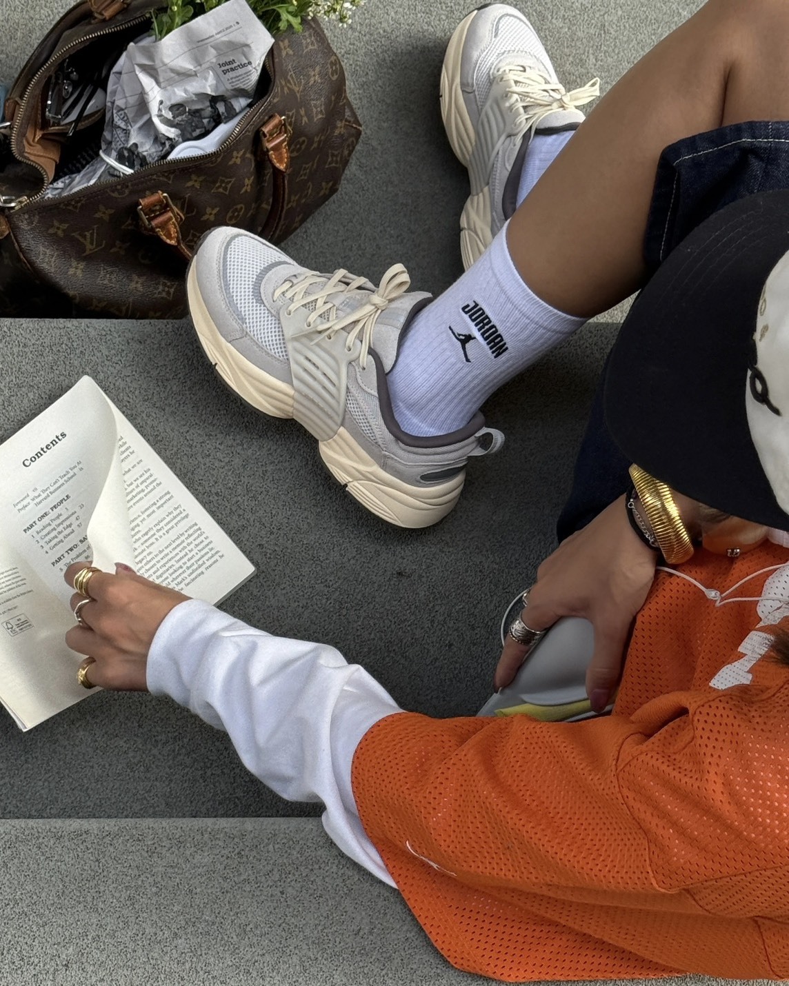 <王嘉爾同款!> Nike Jordan Trunner O/S 麂皮 復古 網眼 米灰