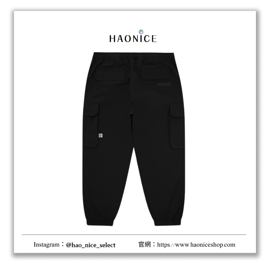 【HAO NICE 】100%日本正品🇰🇷 Aape  25FW 秋冬新款  猿人頭 素色徽章多口袋 橡筋束腳口工裝長褲 B621XXN