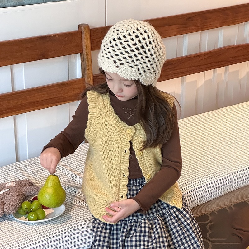 四色疊穿花邊背心