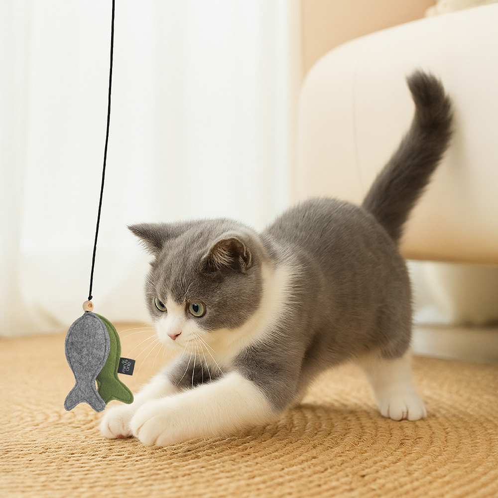 Minus One 邁樂思｜環保毛氈貓草逗貓棒-搖擺魚尾