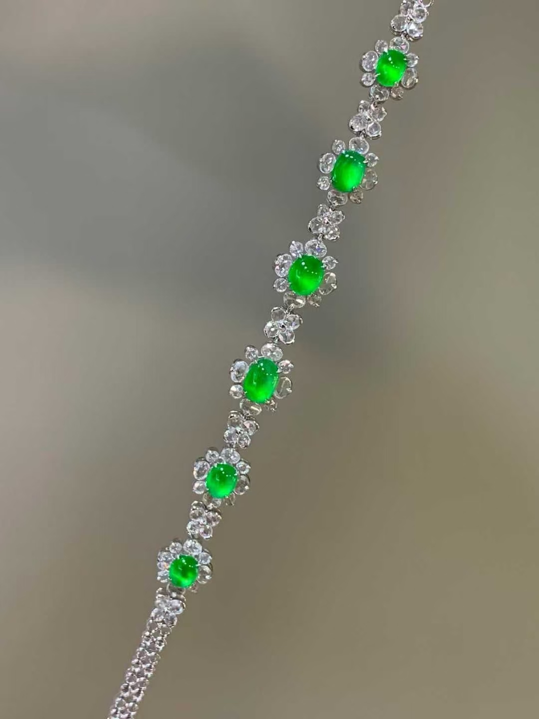 1023343 翡翠蛋面手鏈