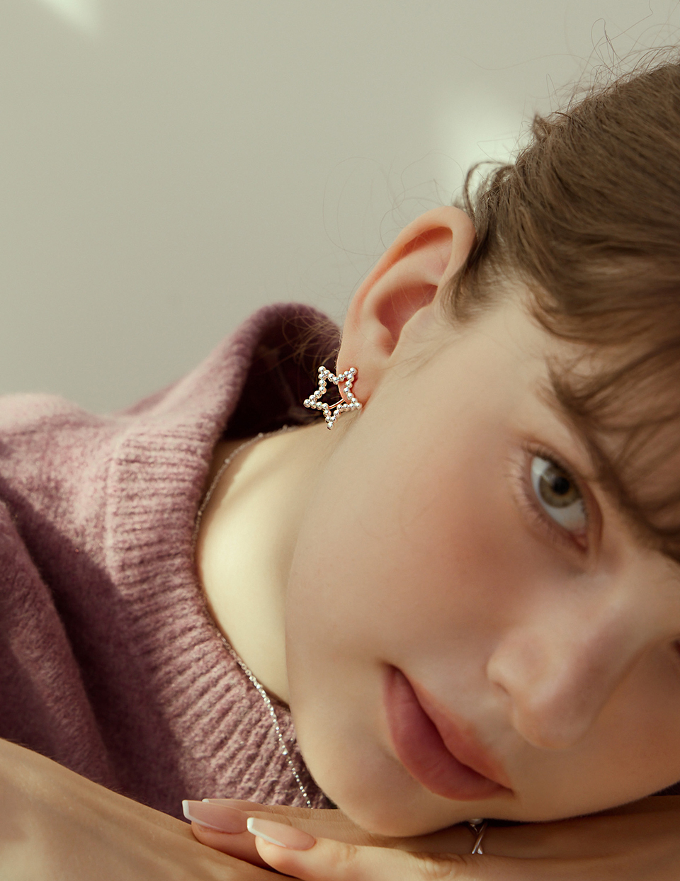 圓珠星星。夾式耳環