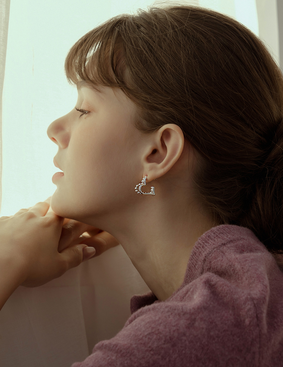 圓珠雙層愛心。針式耳環