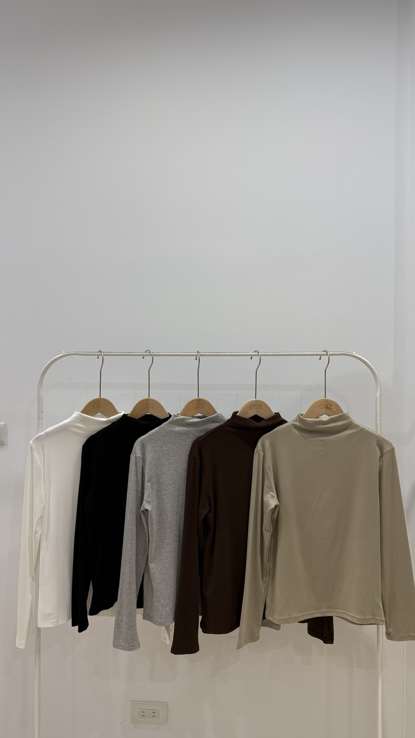 (現貨) 請包色！布料upup 不易鬆又超彈力的小立領打底衣 _9958.1