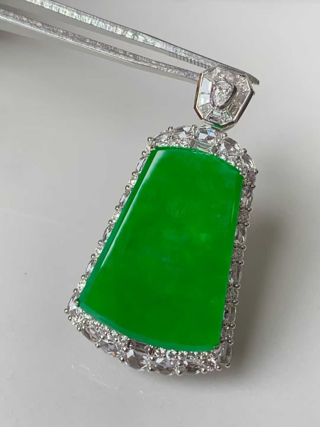 1023346 翡翠無事牌吊墜