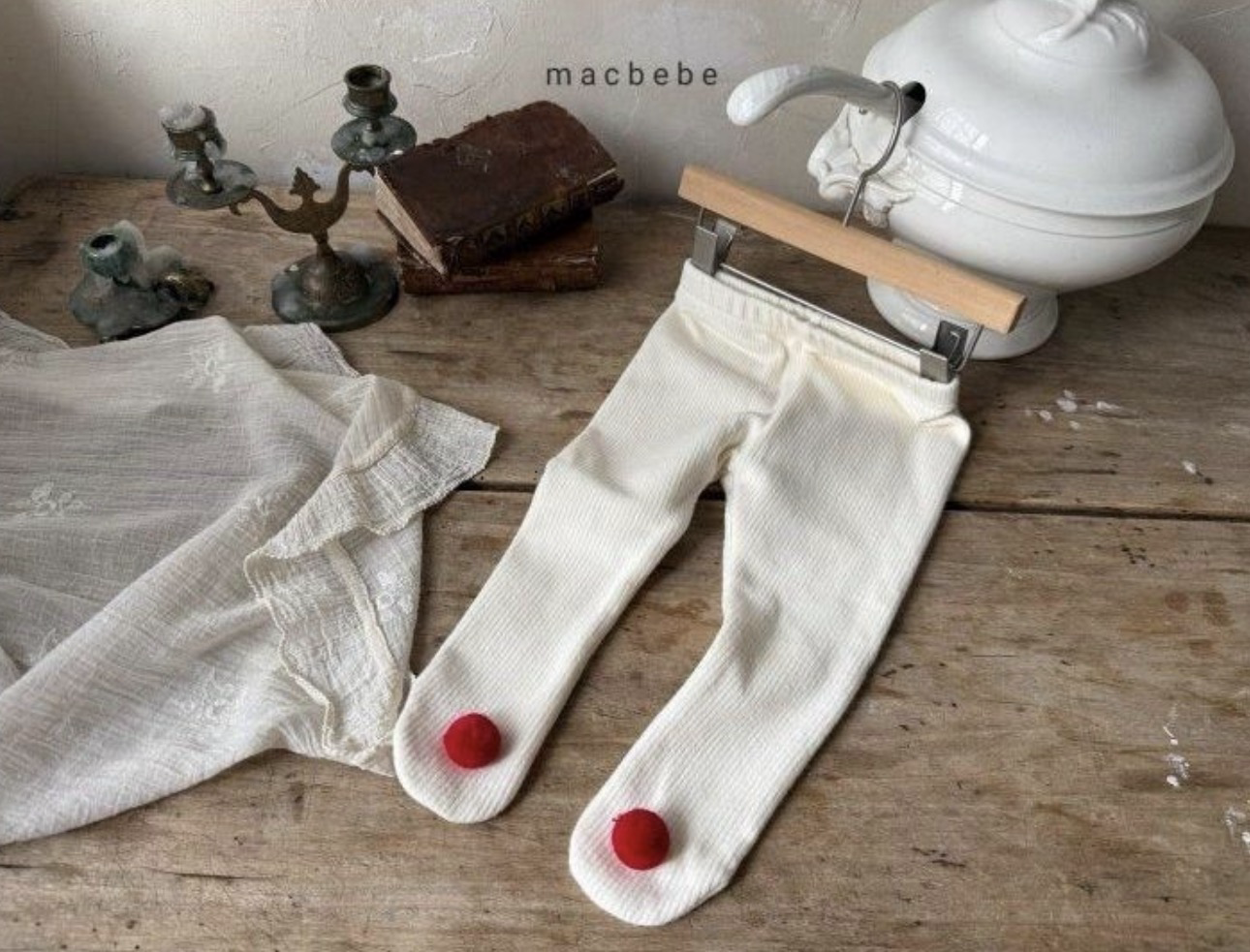 Macbebe Fairy Foot Cover Leggings