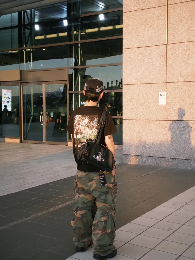 ANTIDOTE 花卉 貼布 抽鬚 斑駁 Logo 短袖 黑色