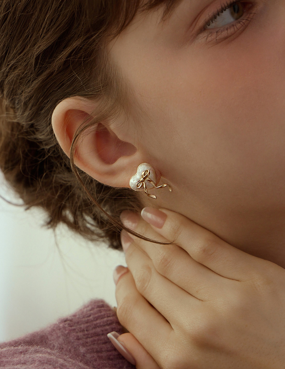 愛心飄帶。針式耳環(金)