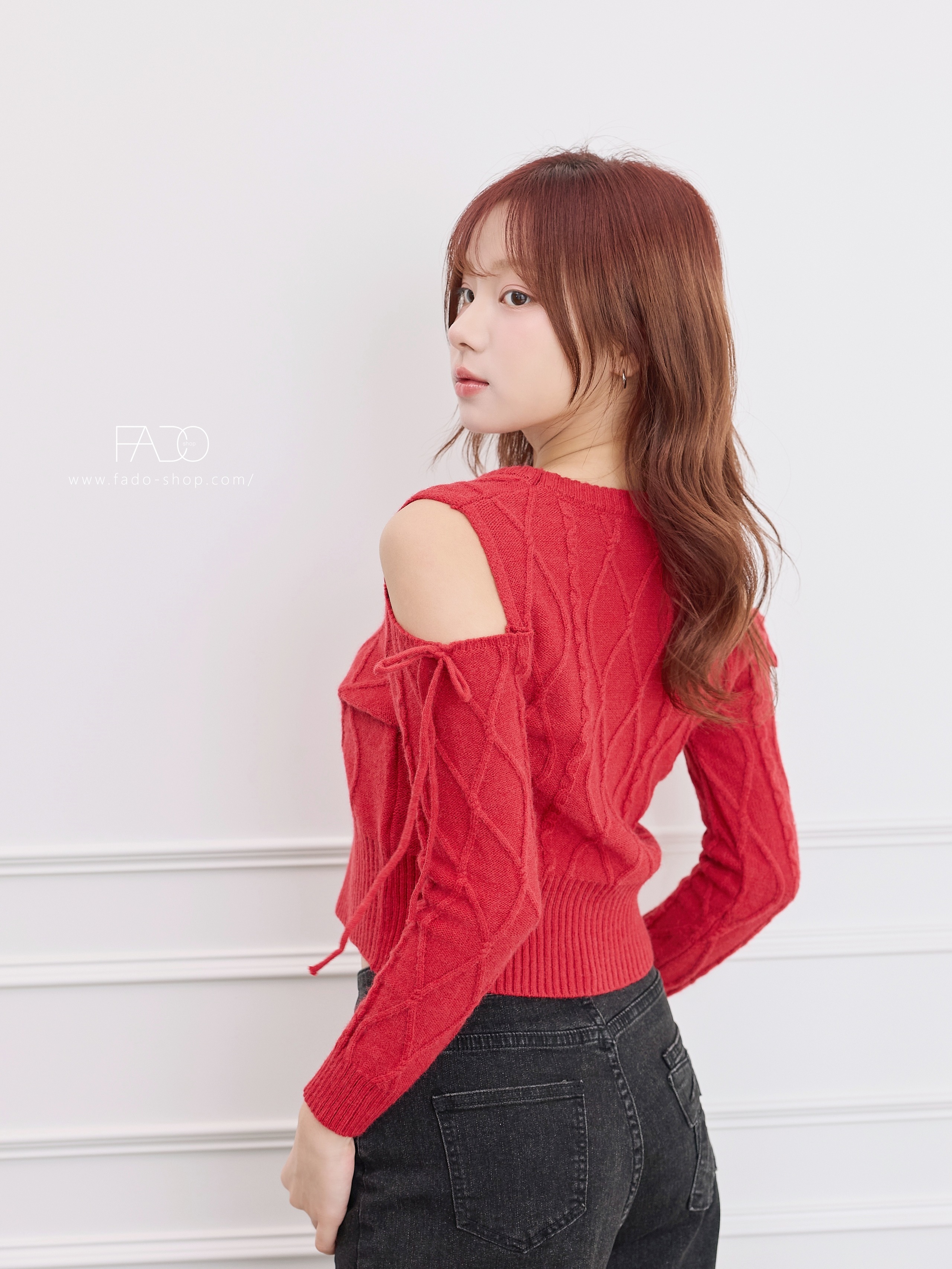 法朵Fado shop｜美式 𝓢𝓟𝓘𝓒𝓨 ۶ৎ 露肩綁帶短版針織上衣 0114014 三色