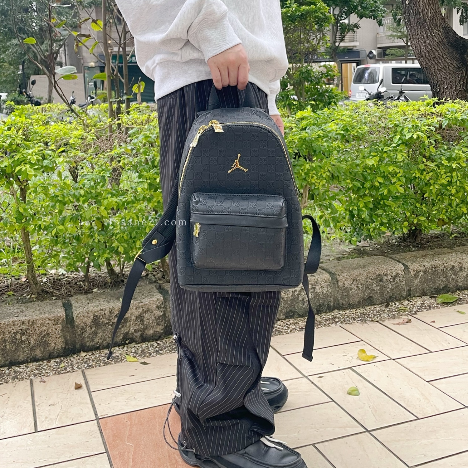 NIKE JORDAN MOROGRAM 老花黑 金標 迷你 後背包 II6436-010