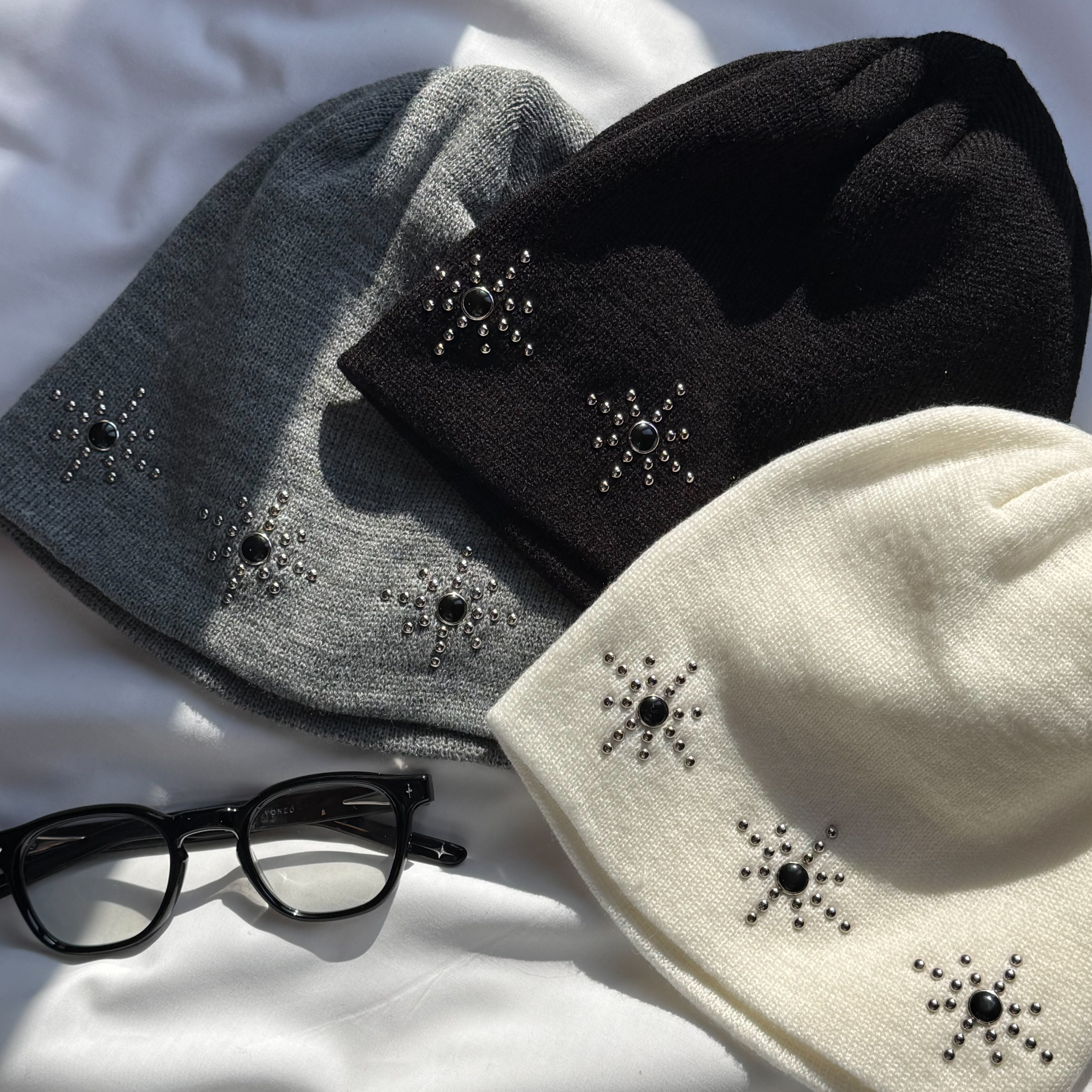 NB13 卯丁星芒針織帽(白/灰/黑，無折扣)