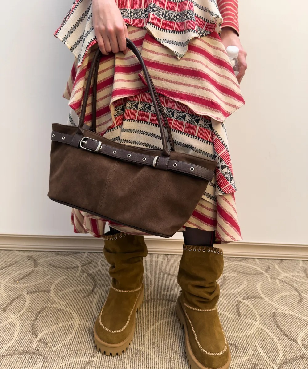 Yeomim Belted Boat Bag (suede)