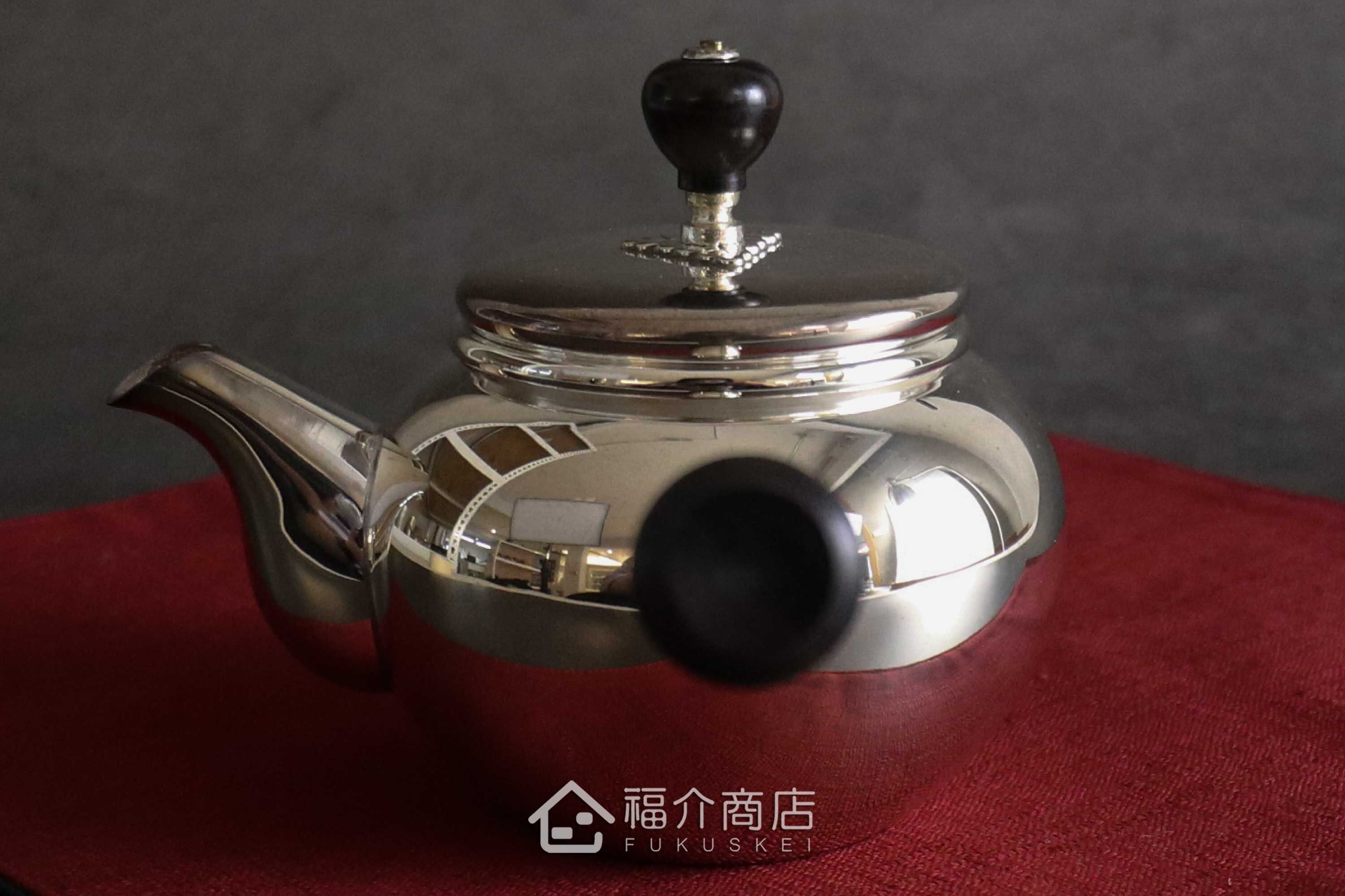 泡茶用的日本純銀茶壺