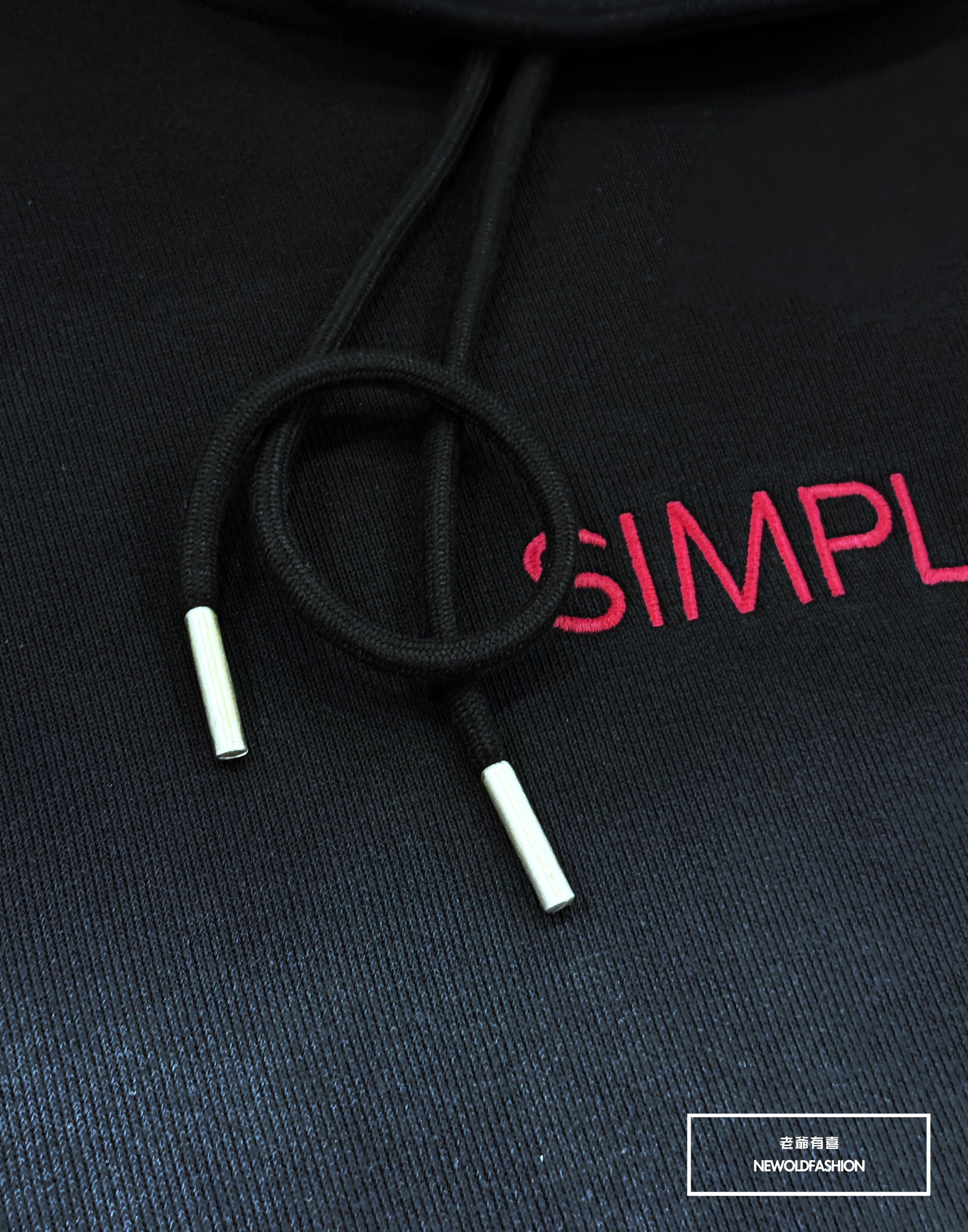 『新品上市』重磅SIMPLE暈染刷毛帽T(NOF25108233)-黑