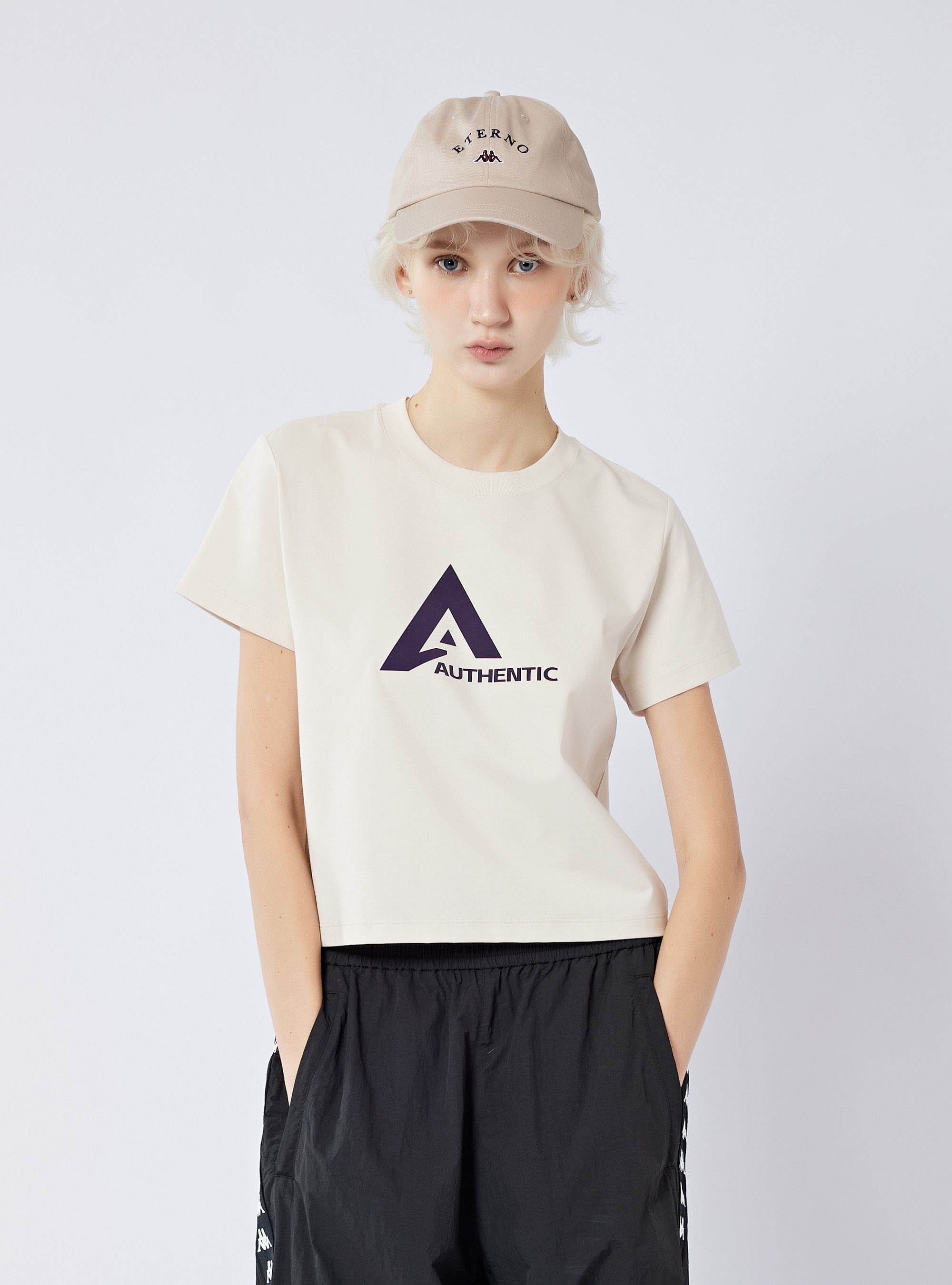 女款 抗UV短版印花T-Shirt