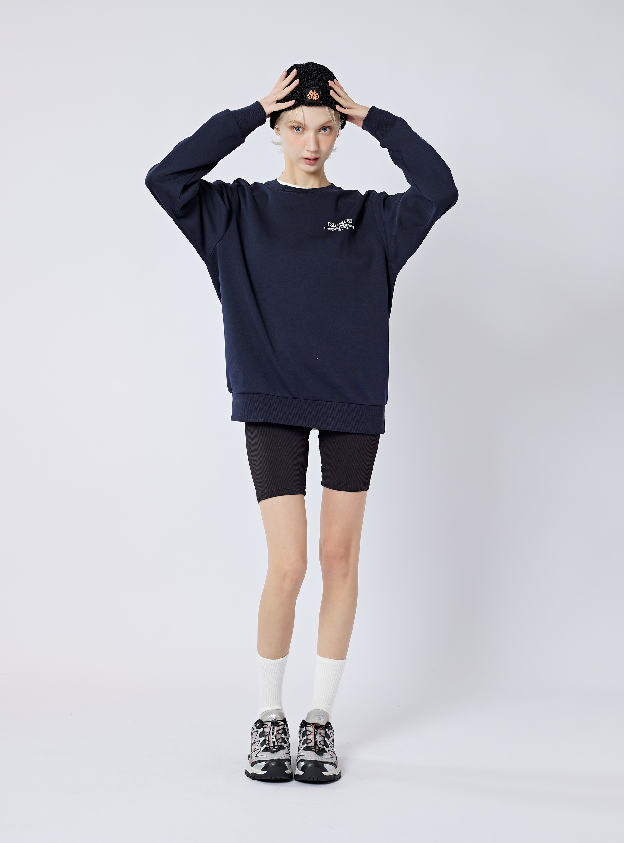 男女適穿 印花圓領大學T