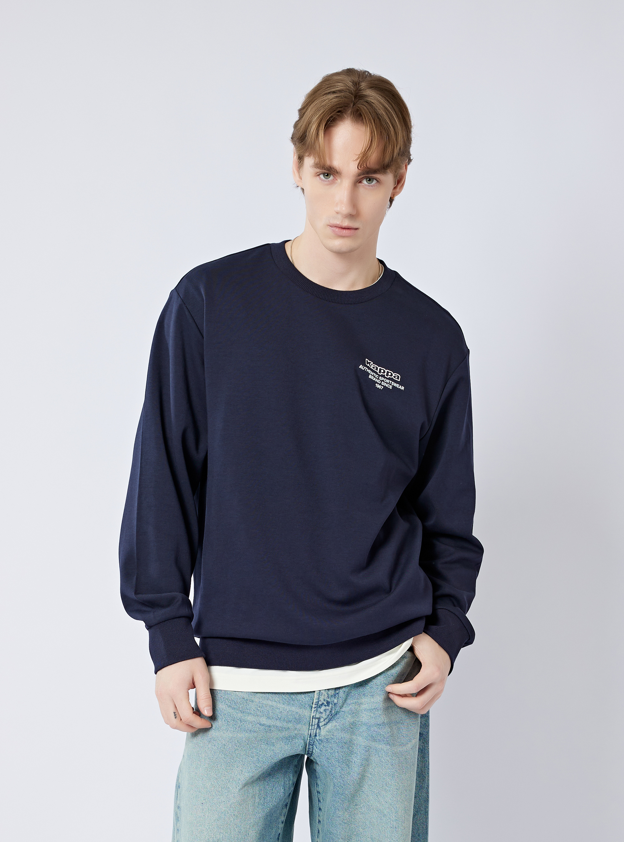 男女適穿 印花圓領大學T