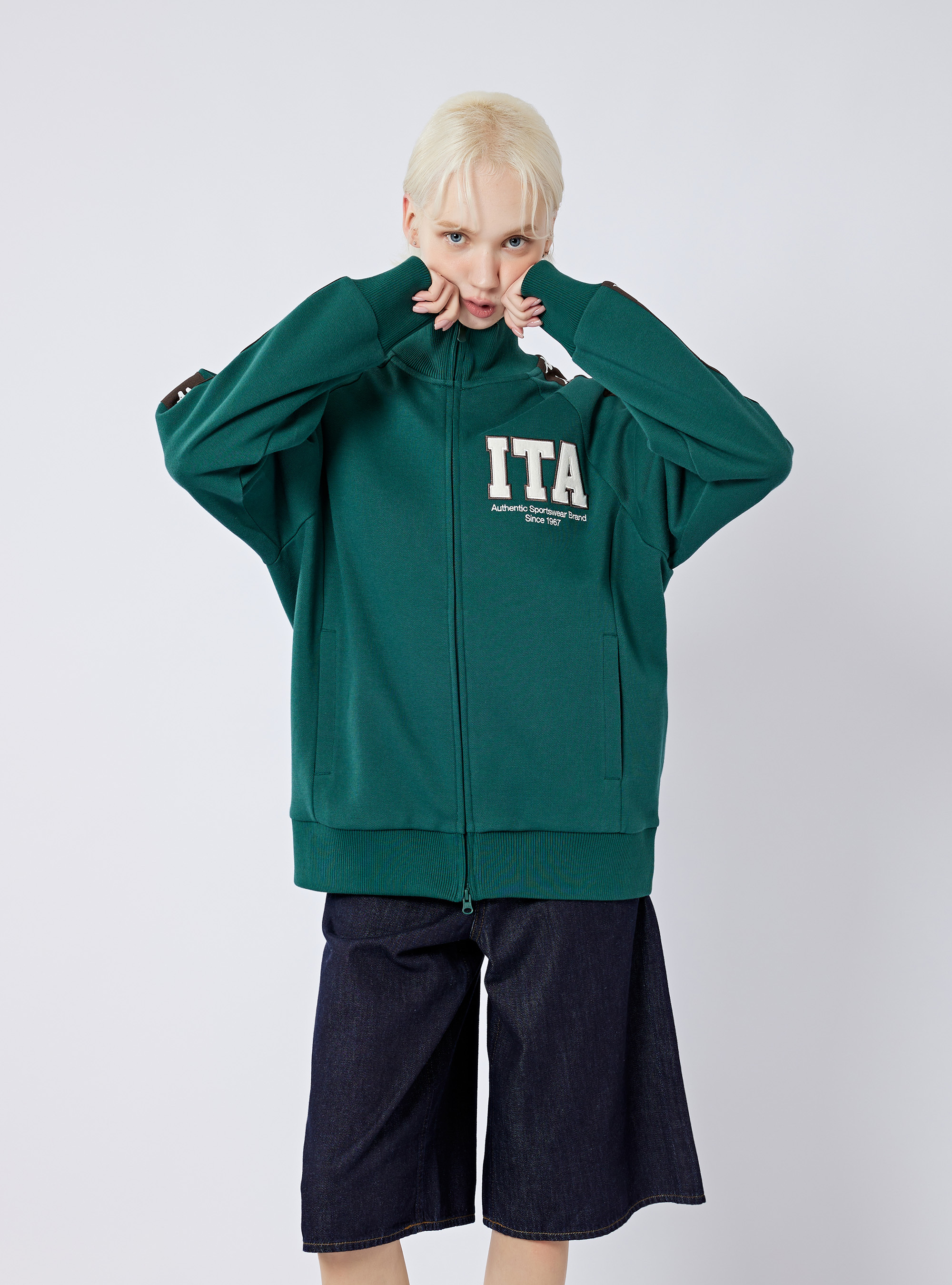 男女適穿 BANDA復古配色運動立領外套