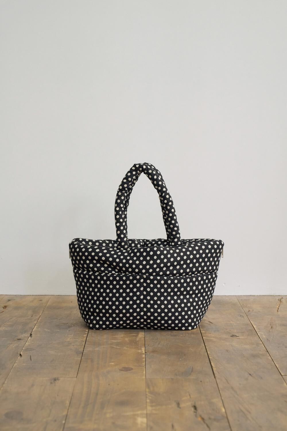 Aperty 扇貝翻玩提袋＿黑色點點