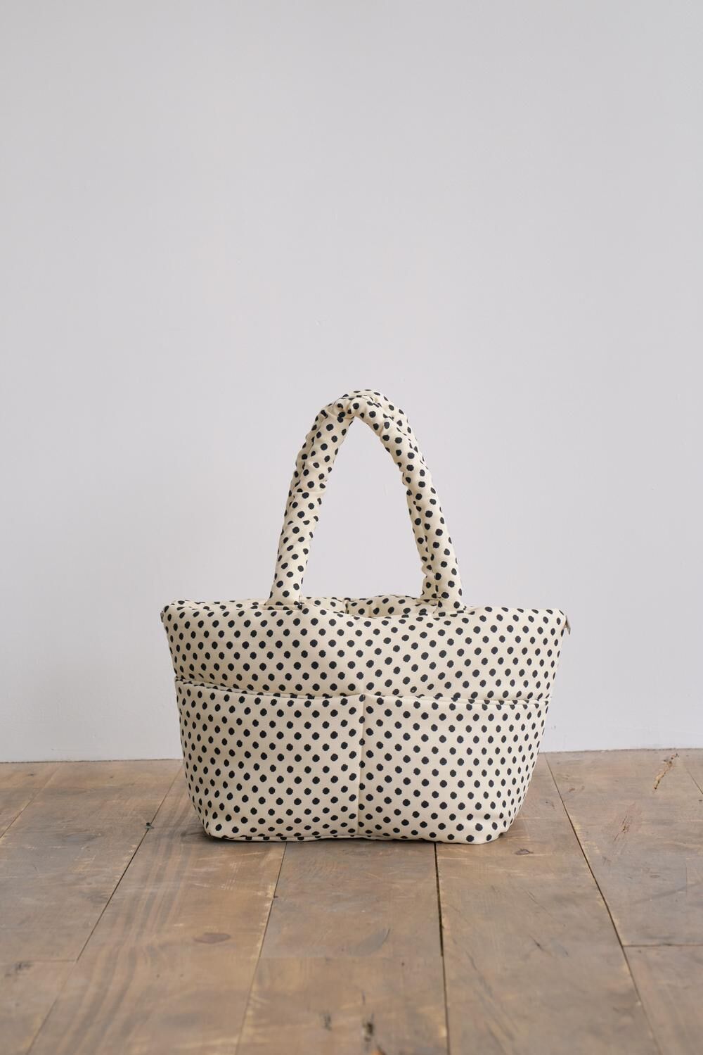 Aperty 扇貝翻玩提袋＿象牙點點