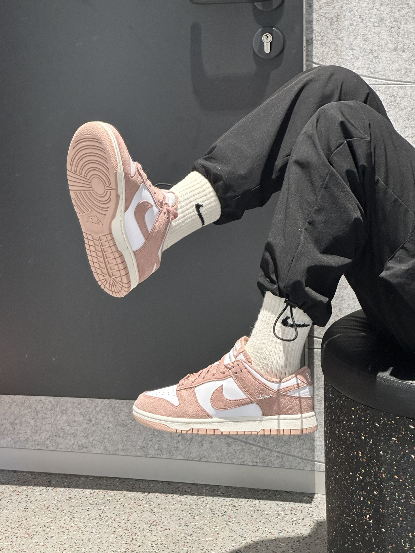 代購-Nike Dunk Low 小銀勾 麂皮 復古 低筒 髒粉