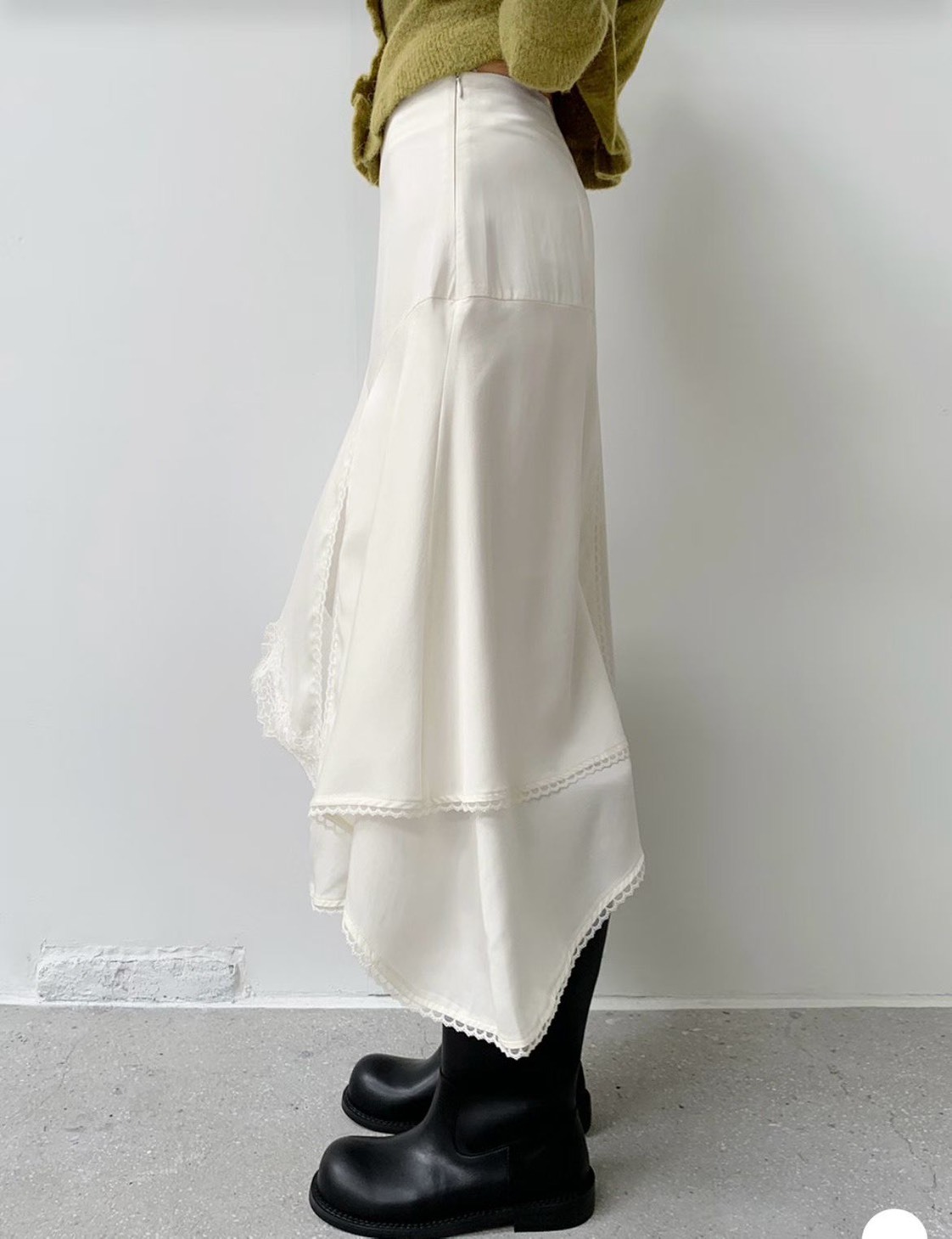 蕾絲不規則開衩設計長裙