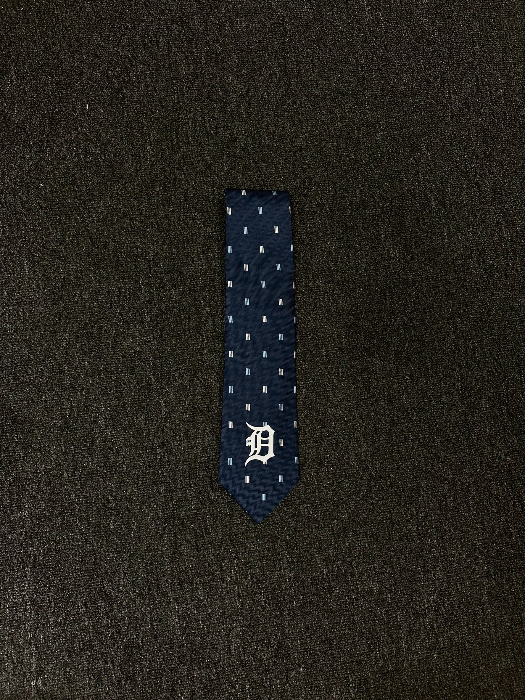 <穿搭必備單品!> Avantgarde Research Custom Tie 復古 領帶 223