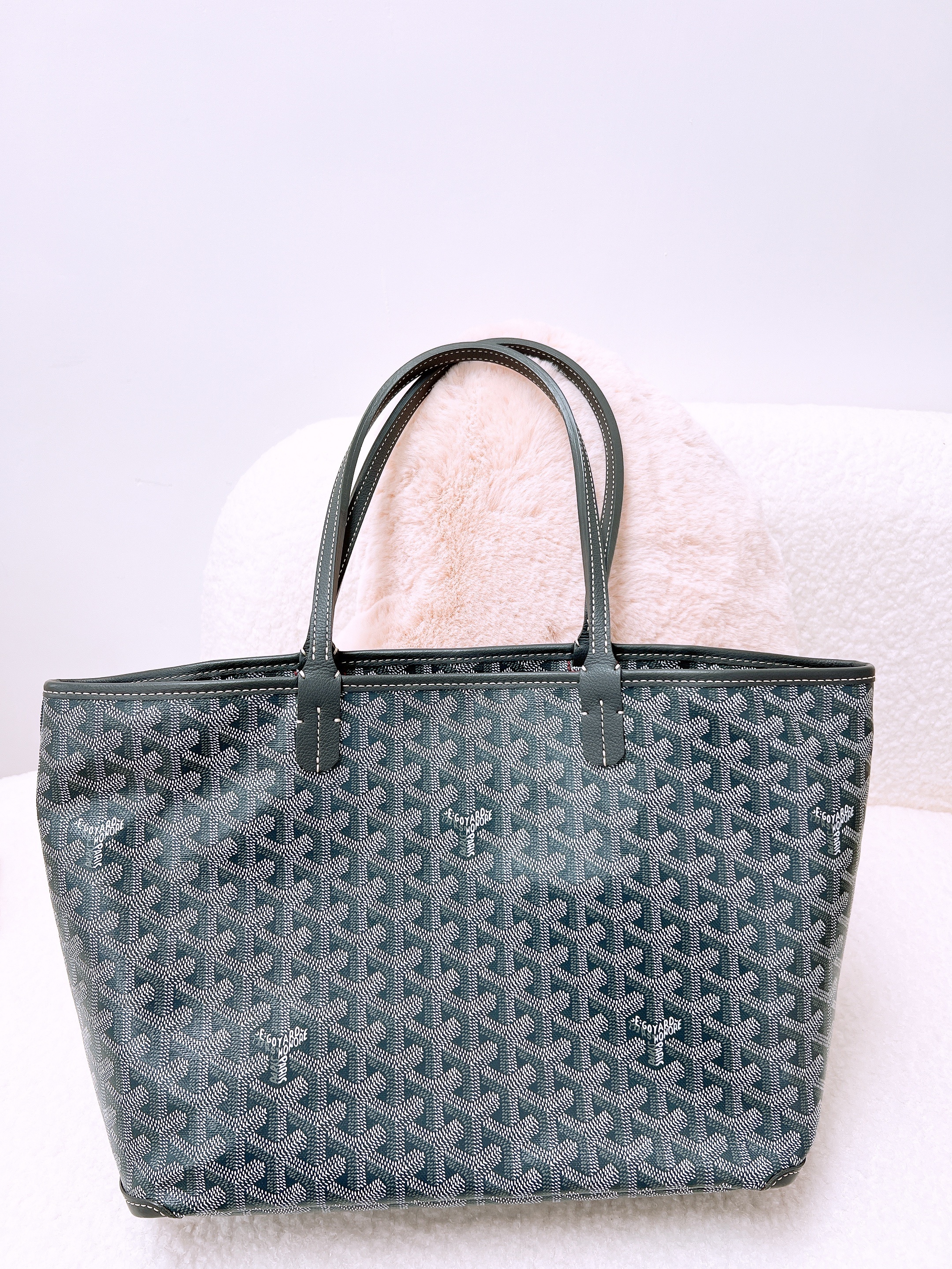 Goyard artois pm tote grey