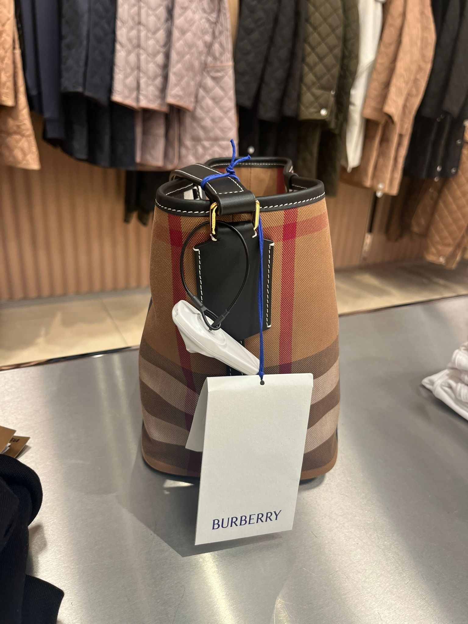 【預購】Burberry F1004889 水桶包
