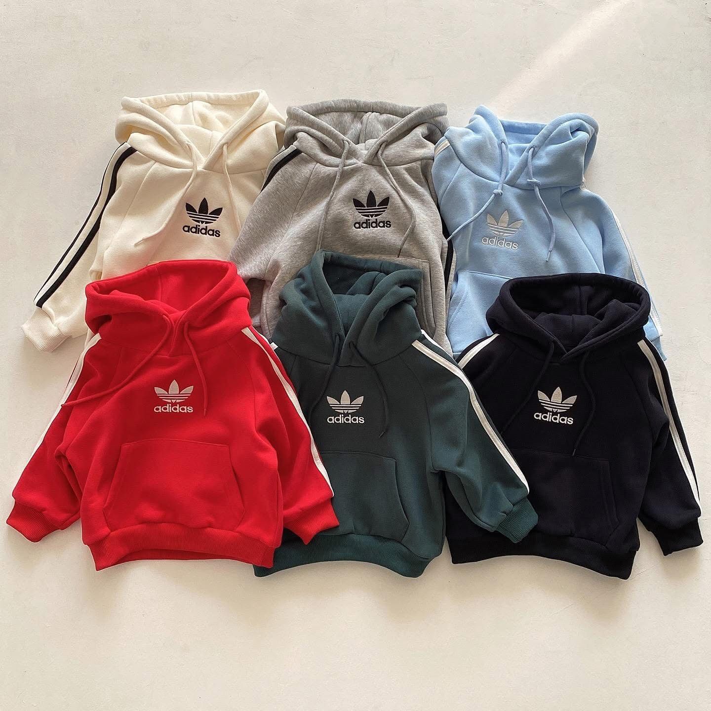 廠單  Ad經典三葉草連帽衛衣