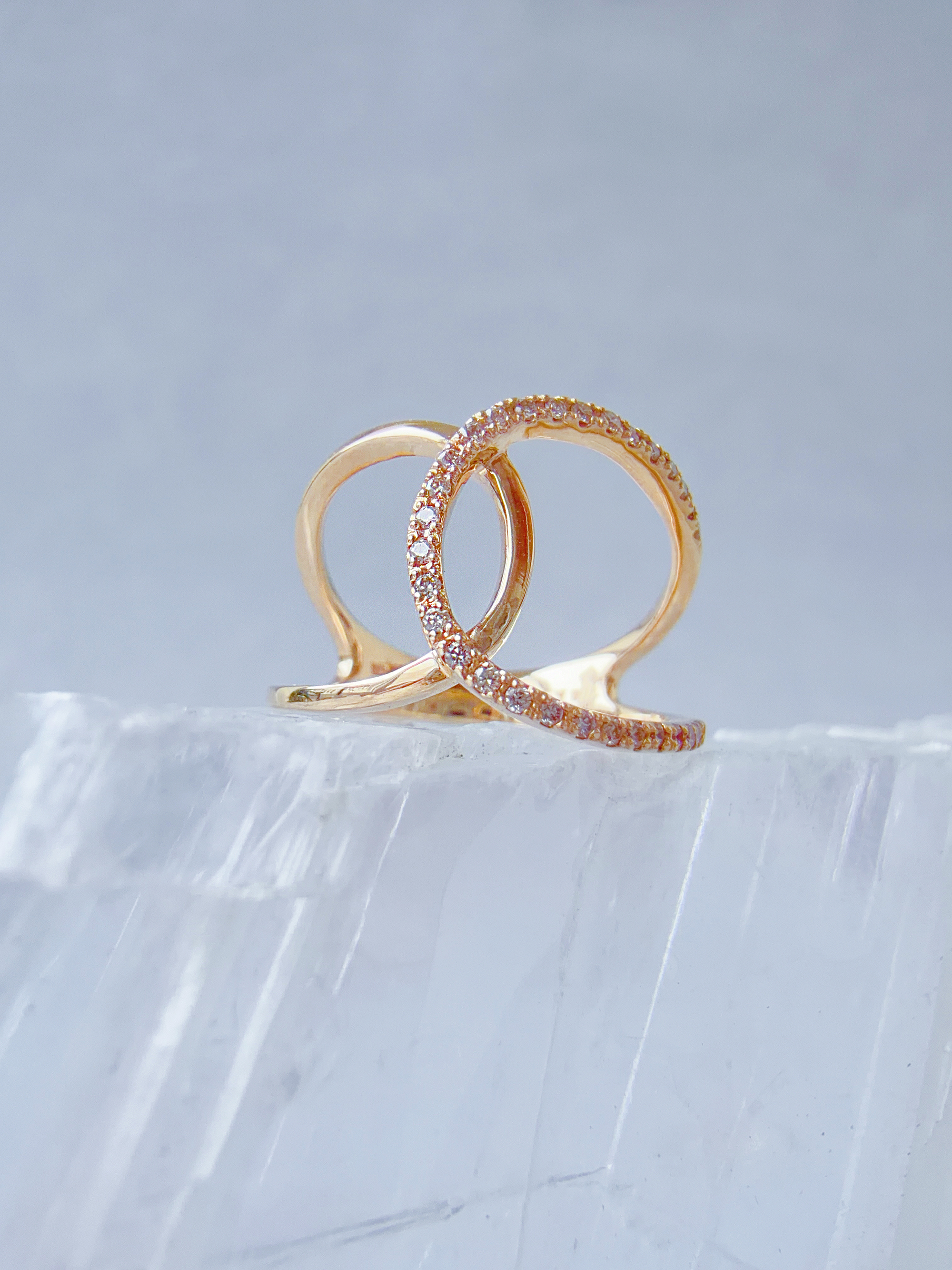 Axis | Loop Ring