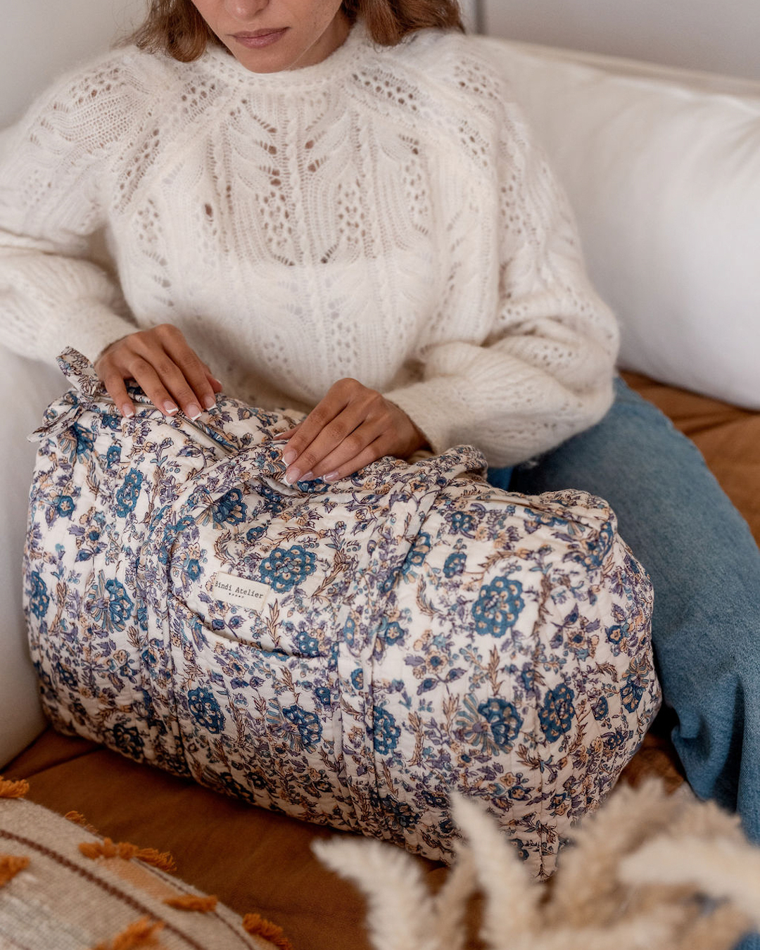 琪拉天際藍花鑲淡雅橘 | 週末包