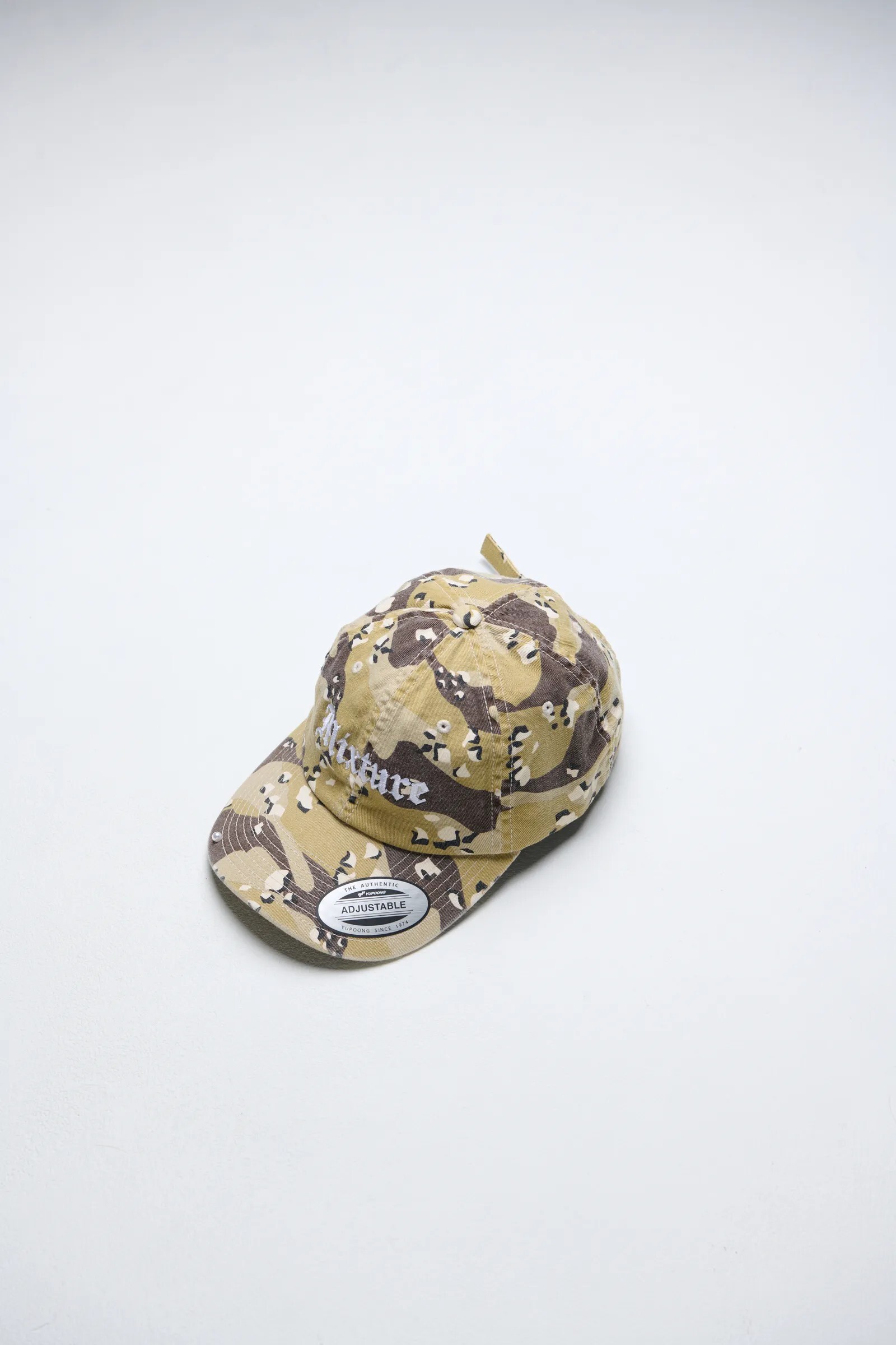 MC003 沙漠迷彩刺繡LOGO珍珠扣飾棒球帽