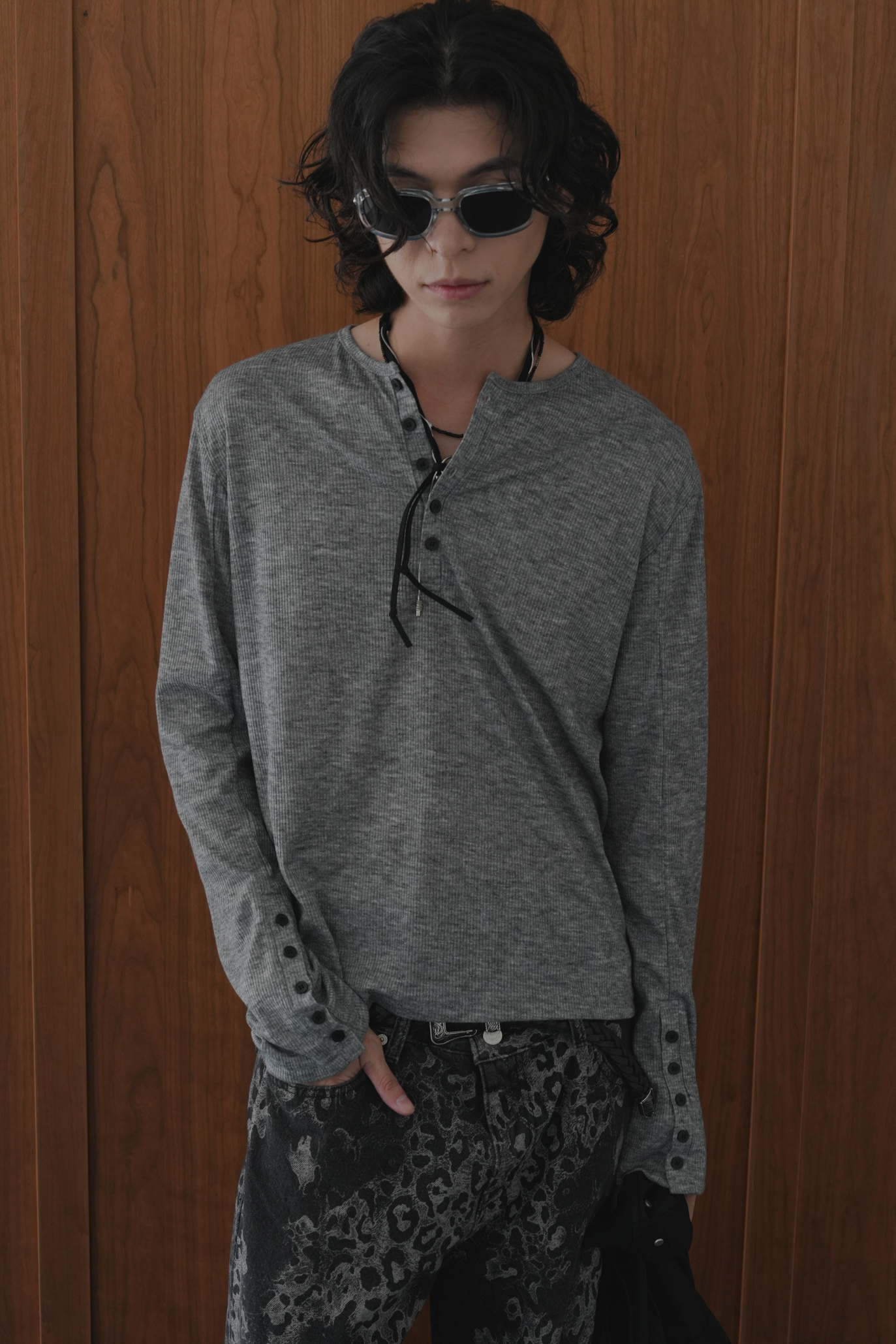 Hairy Ribbed Henley Knit Top #上衣