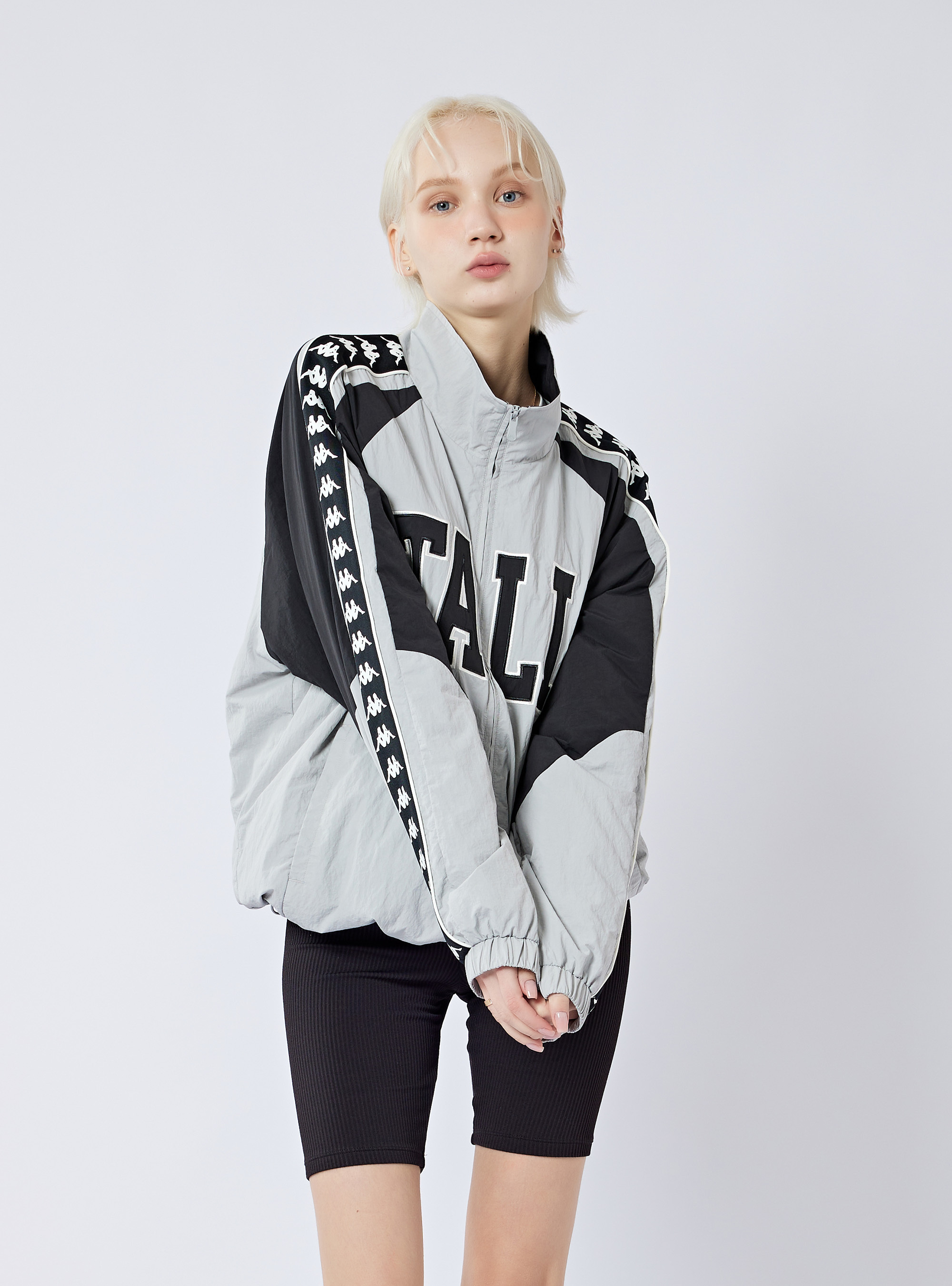 男女適穿 BANDA串標防潑水運動立領外套